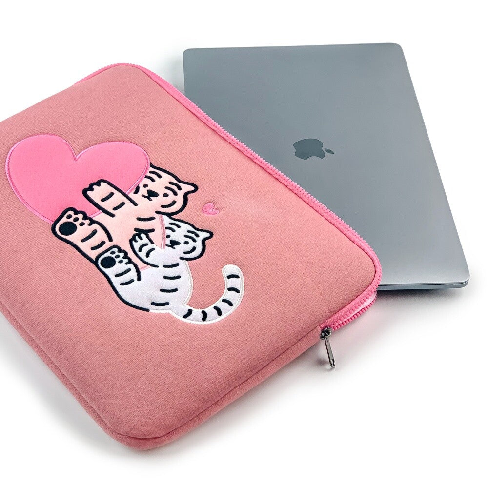 Muzik Tiger 12-14 inch Laptop Sleeve - Hug Tiger — PaperMarket