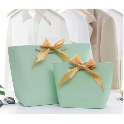 Gift Bag L - Light Green