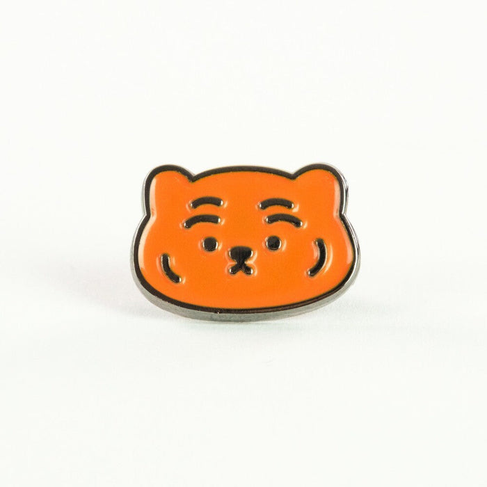 Muzik Tiger Pin Badge - Red Tiger Face